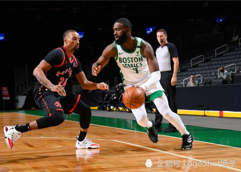  凯尔特人双探花合砍60分 轻取步行者  