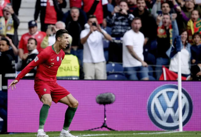  迪巴拉任意球制胜,罗马主场擒强敌  